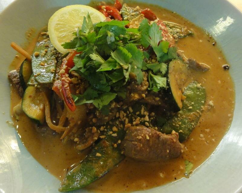 24 / BEEF SATE